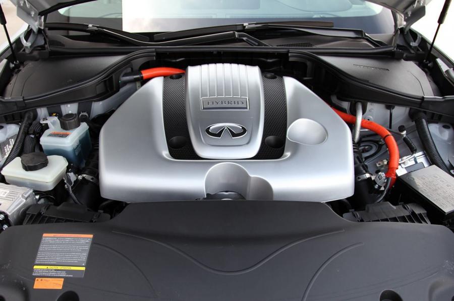  Infiniti M35h 2012 года  (фото 31 из 44)